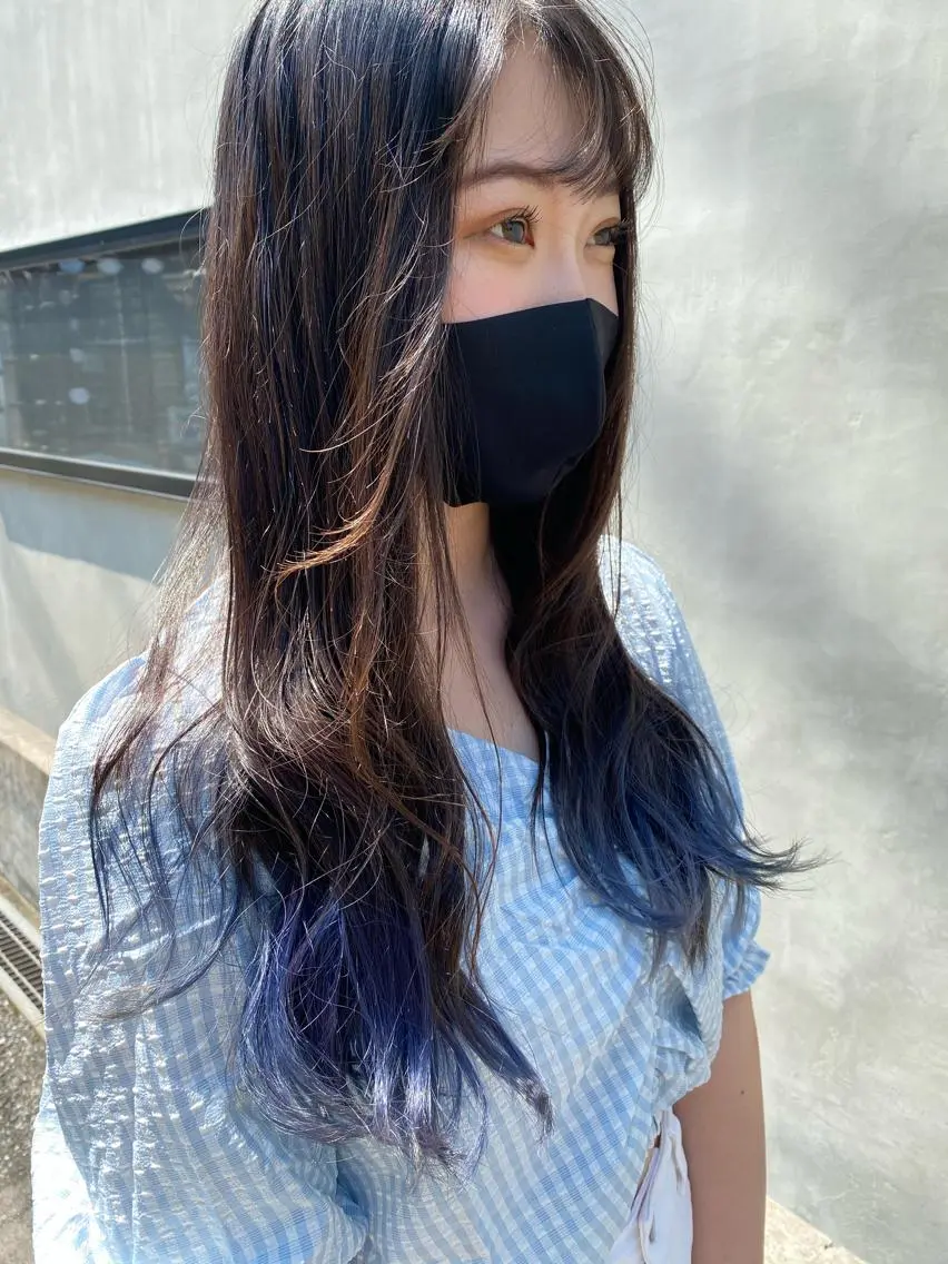 ロング カラー パーマ ヘアアレンジ メンズ キッズ ネイル マツエク・マツパ ブルーカラー ダブルカラー ブルー インナーカラー/ KANAのヘアスタイル