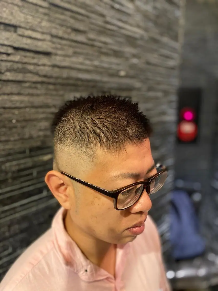 ショート 小島 史也のヘアスタイル
