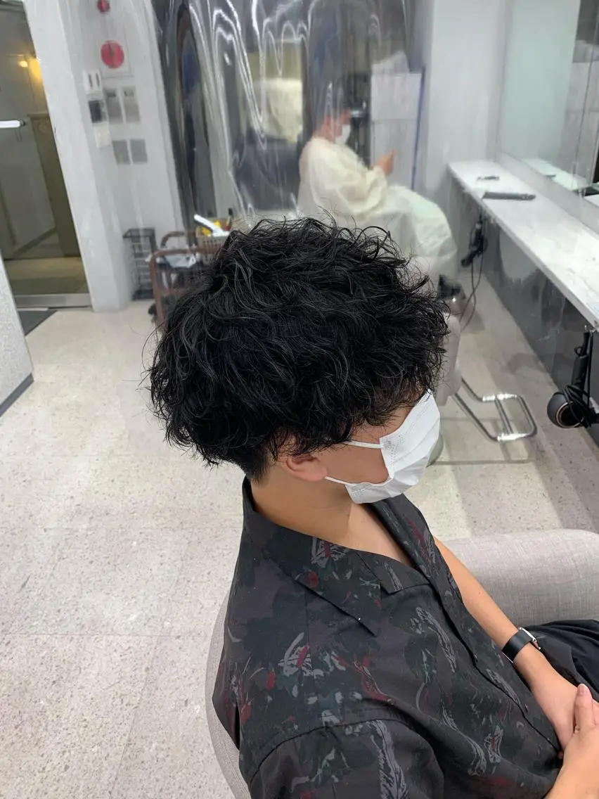 メンズ メンズパーマ 波巻きパーマ カット パーマ メンズ特化美容師/ 新井　洸太のヘアスタイル