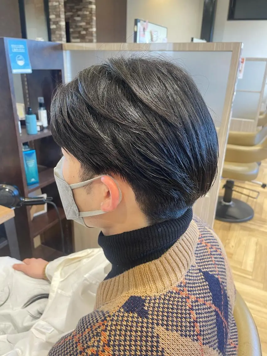 カラー カット 中村 誠也のヘアスタイル