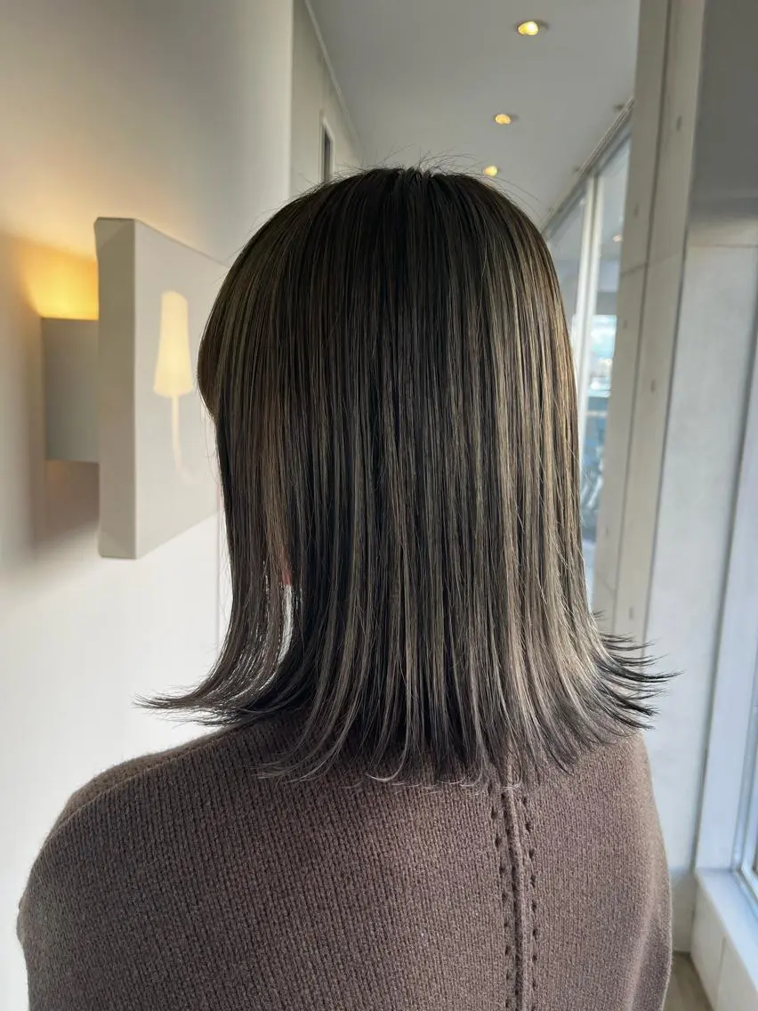 ミディアム おせ ちさとのヘアスタイル