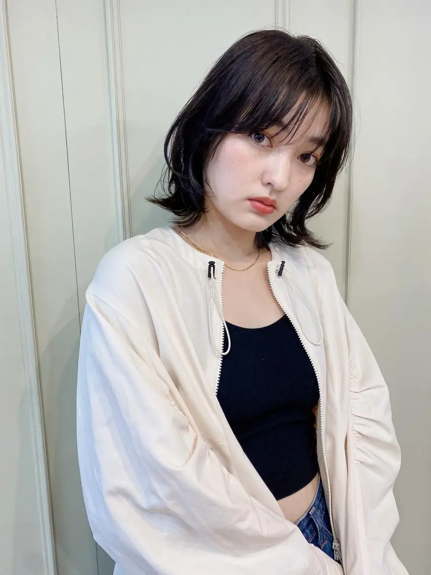 ミディアム ボブ ウルフカット ウルフボブ 鎌倉 彩のヘアスタイル