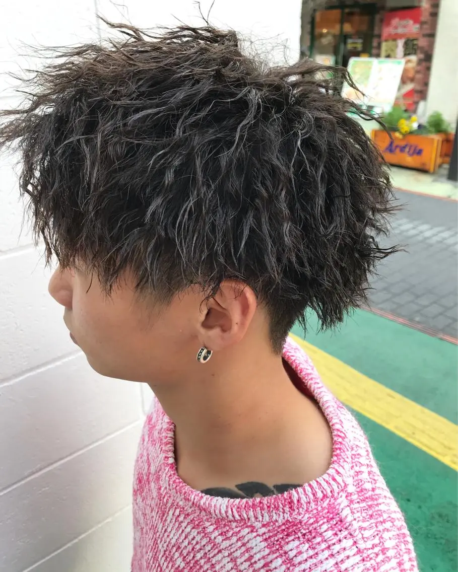 ショート パーマ メンズ メンズパーマ メンズツイストパーマ ツイストパーマ カット パーマ メンズ特化 TAKUYAのヘアスタイル