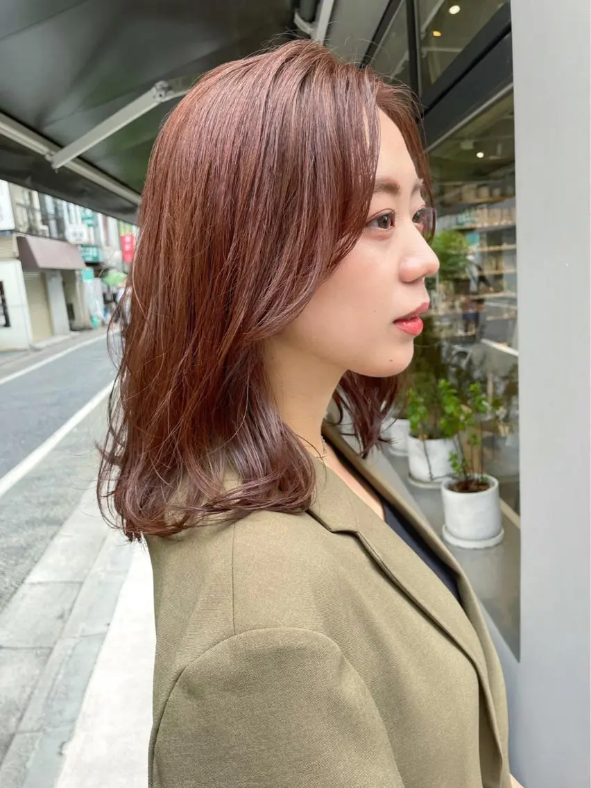 ミディアム カラー ピンクカラー レイヤーカット ローレイヤー カット ヘアカラー トリートメント HIROKI ”博多 /ボブのヘアスタイル