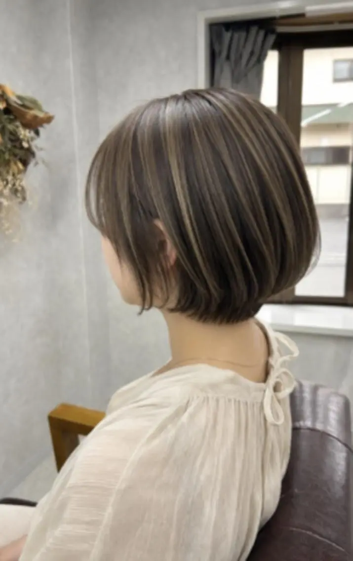 カラー Lino 深井駅前店のヘアスタイル