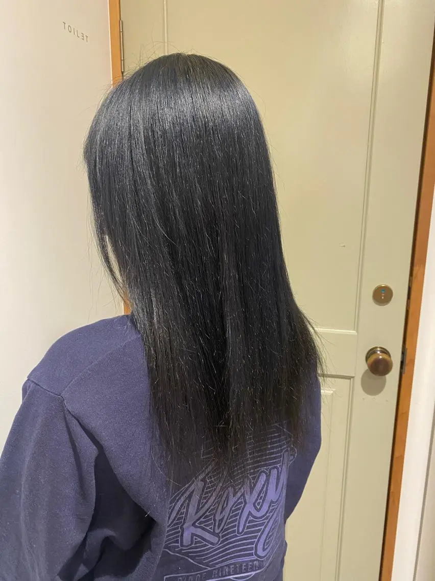 セミロング カラー グレージュ オリーブグレージュ オリーブグレー レイヤー/蟹江/ くすみカラー/川口のヘアスタイル