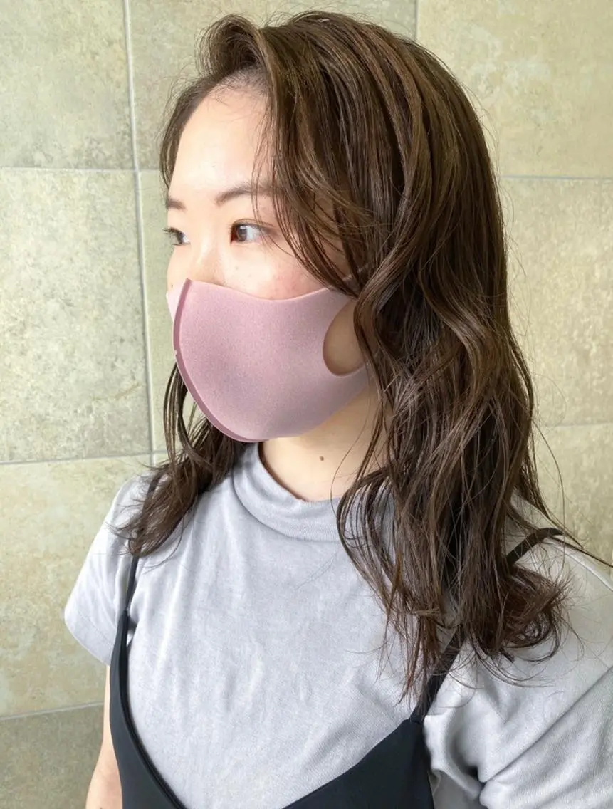 セミロング カラー アッシュ ベージュカラー イルミナカラー スターダスト 田中 あかねのヘアスタイル