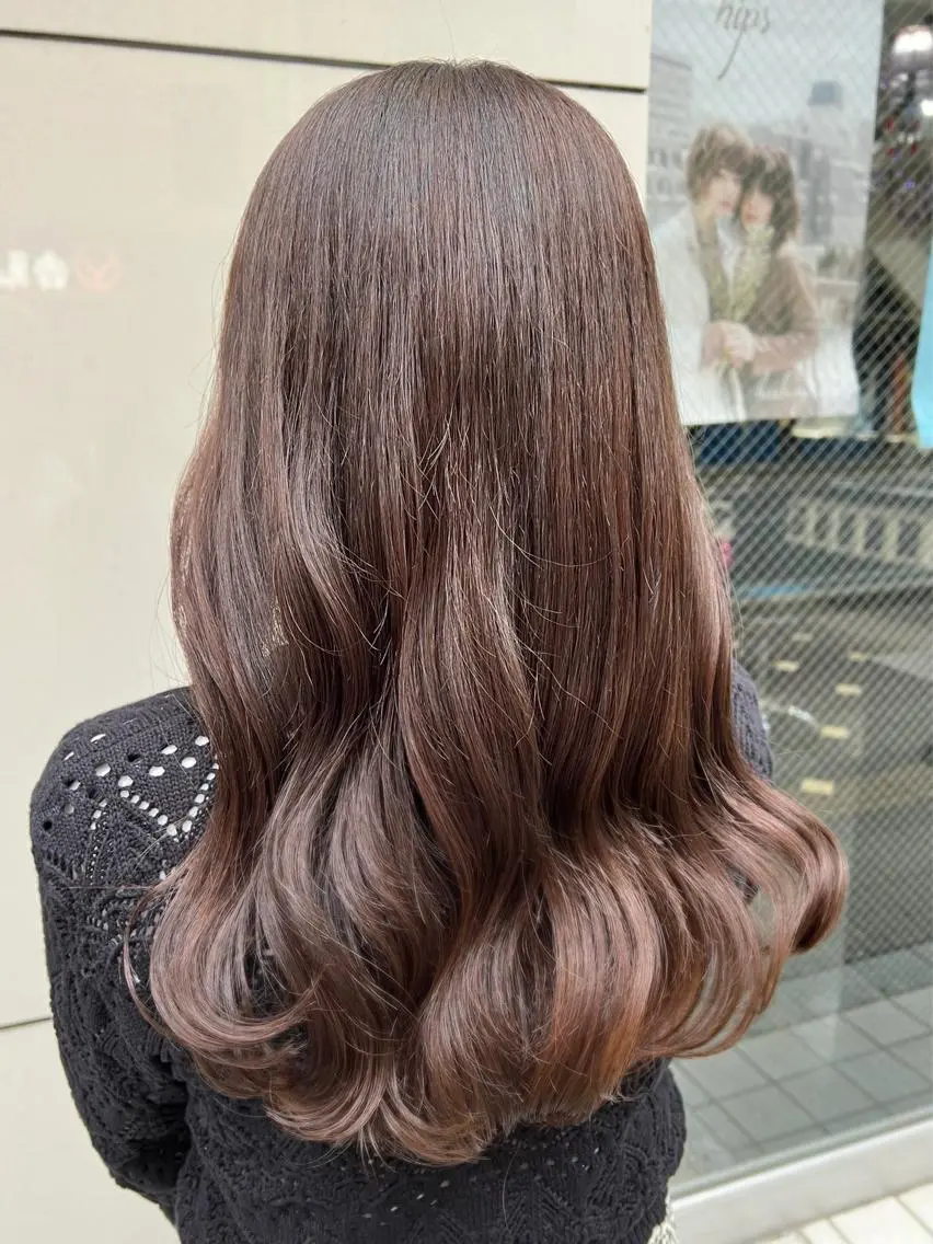 ロング カラー ベージュカラー ブラウンカラー ショコラグレージュ チョコレートブラウン ココアベージュ ヘアカラー トリートメント 艶髪 ♡Tomiyaのヘアスタイル