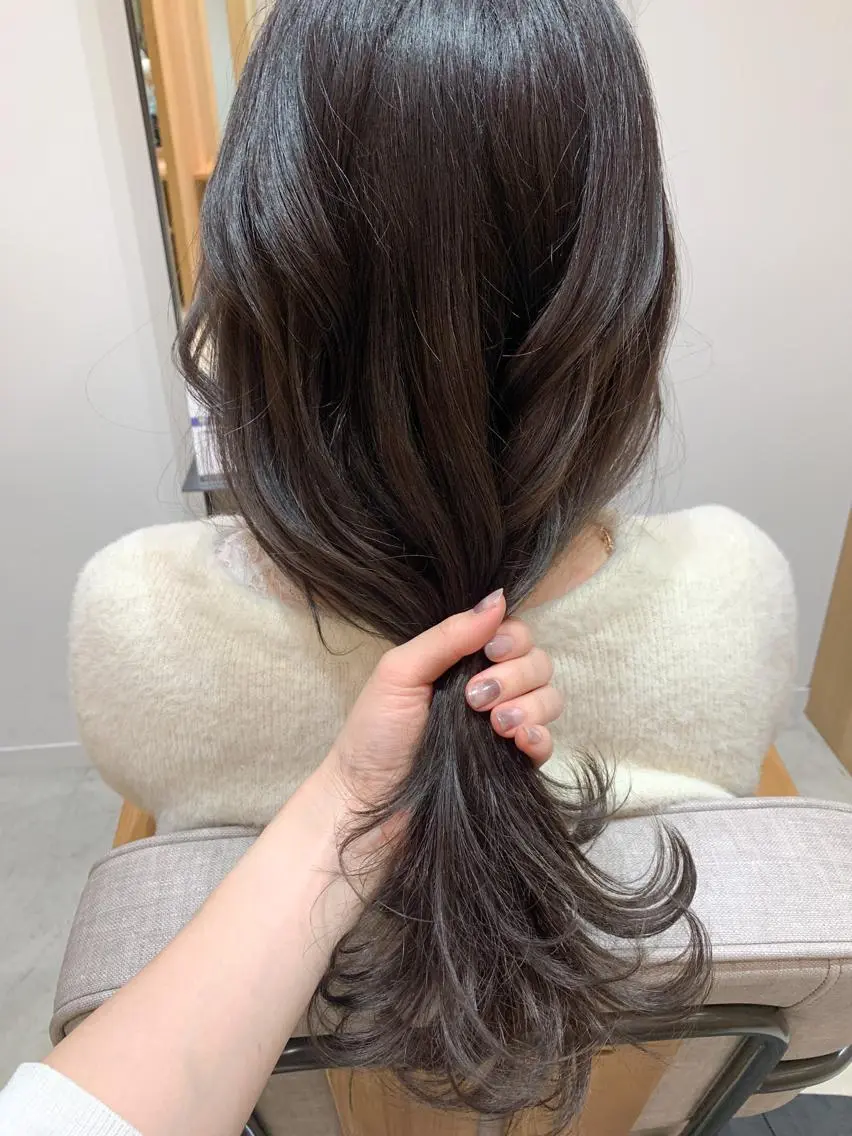 セミロング カラー ヘアアレンジ ヘアカラー トリートメント yuka .のヘアスタイル