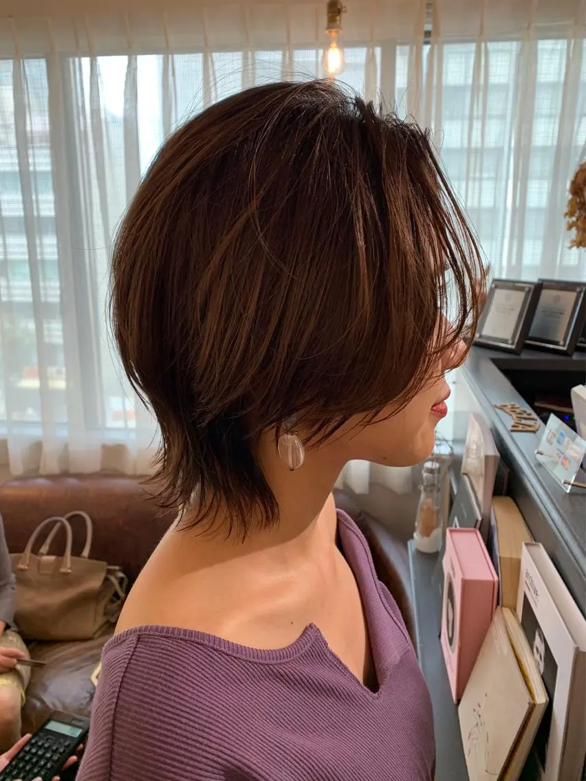 ショート カラー 安村 美奈のヘアスタイル