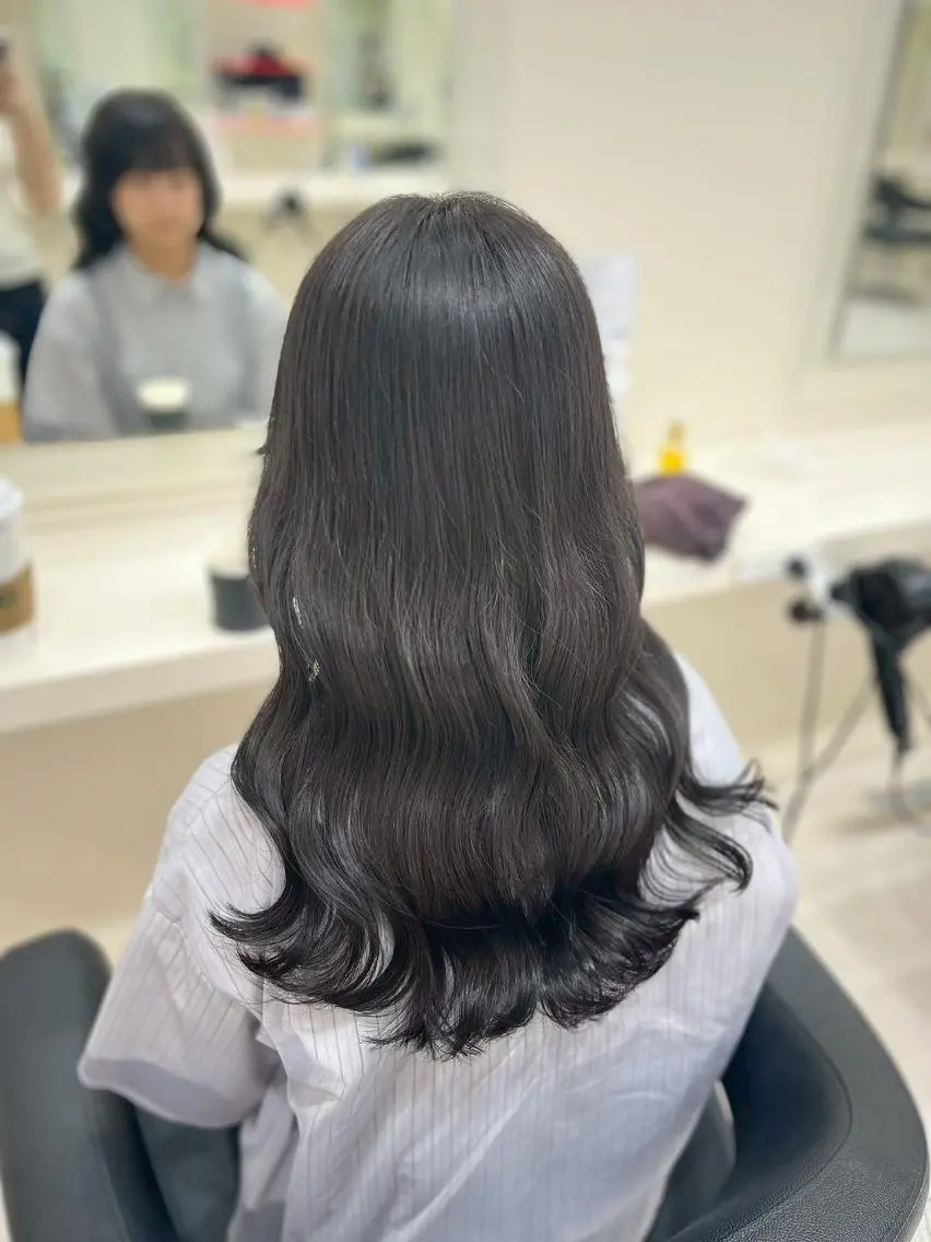 カラー 札幌/カラーモデル 🥣トレンドカラーのヘアスタイル