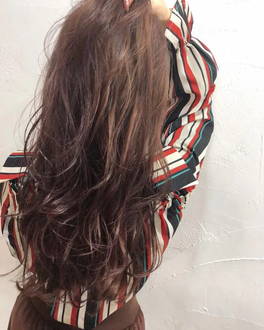 ロング アッシュ ハイライト 村澤 拓弥のヘアスタイル