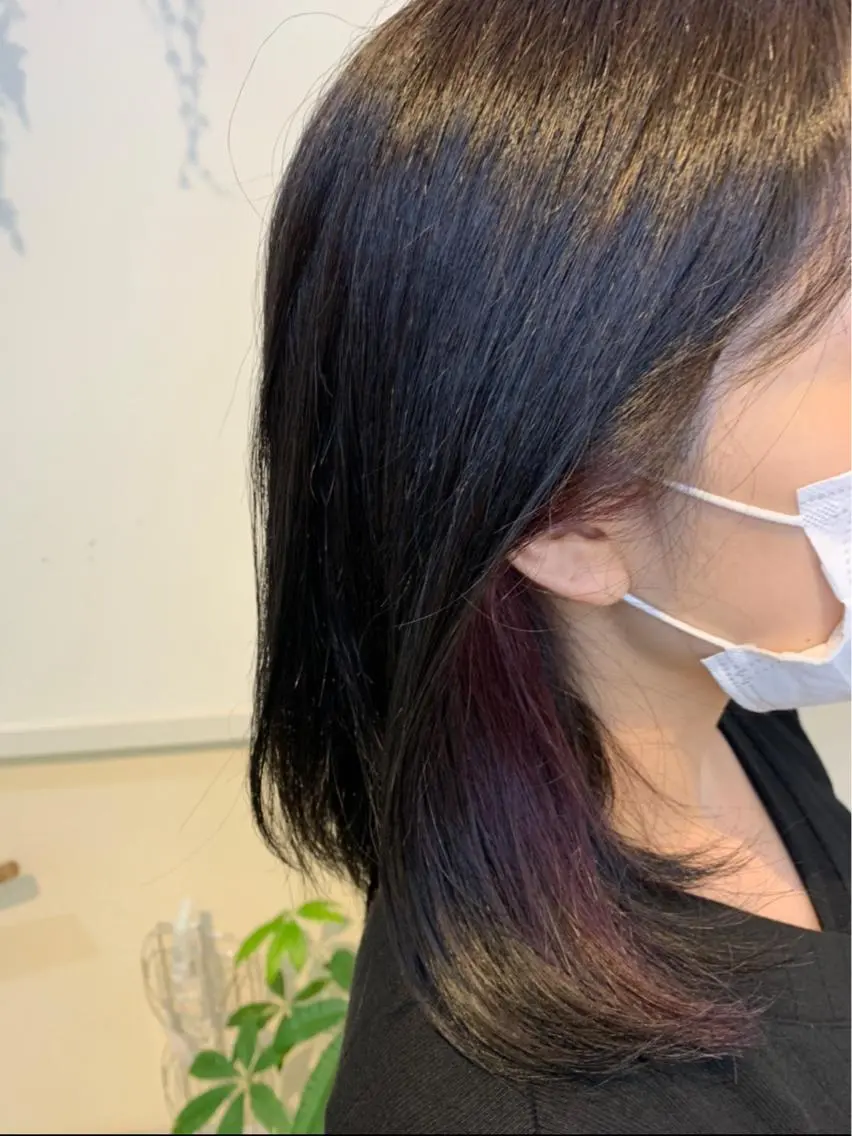 ミディアム カラー イシイ シオリのヘアスタイル