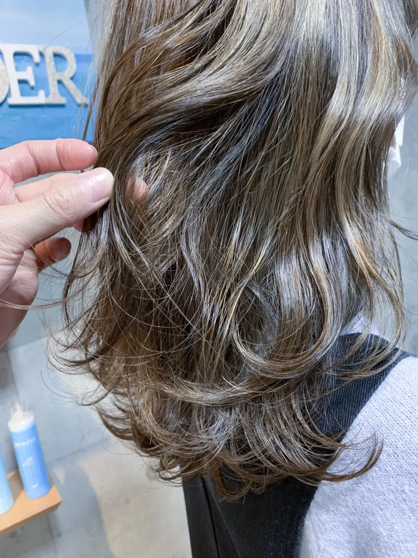 セミロング カラー ヘアカラー トリートメント Beach 代表 KENTAのヘアスタイル