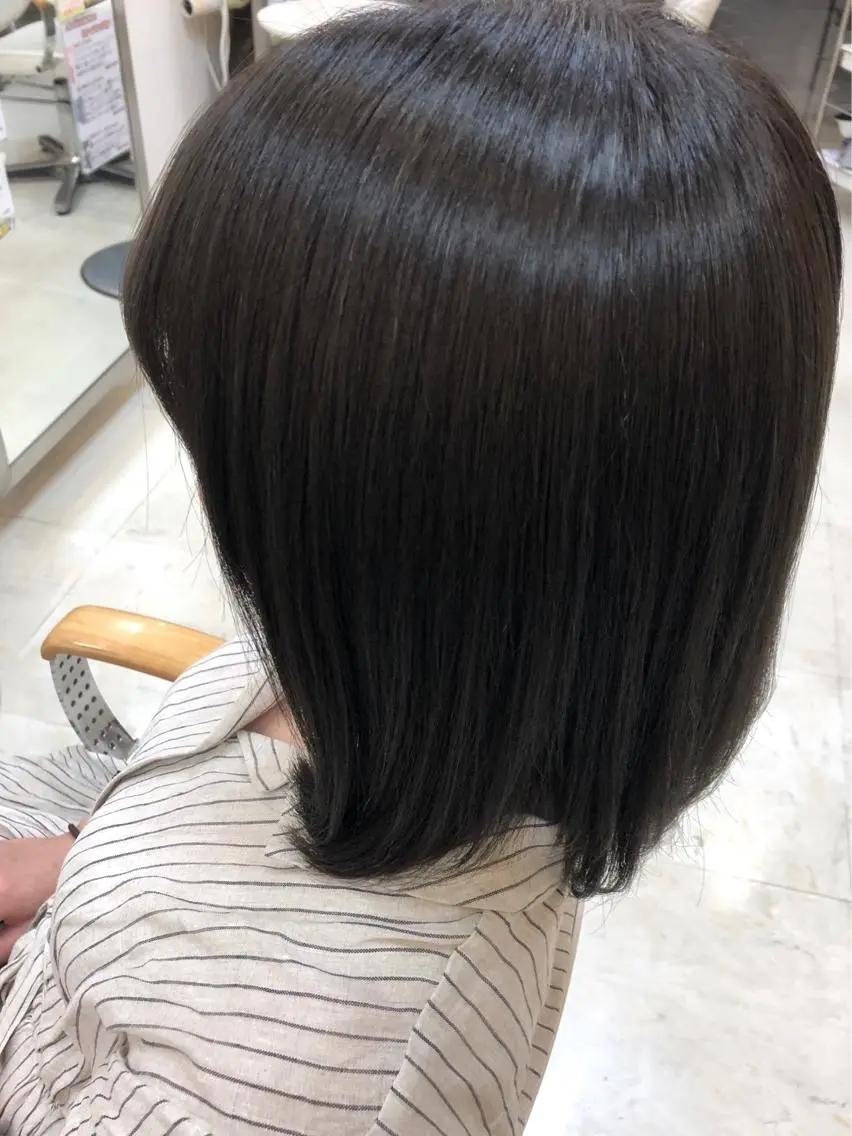 カラー white.梅田 デザインカラー🦄のヘアスタイル