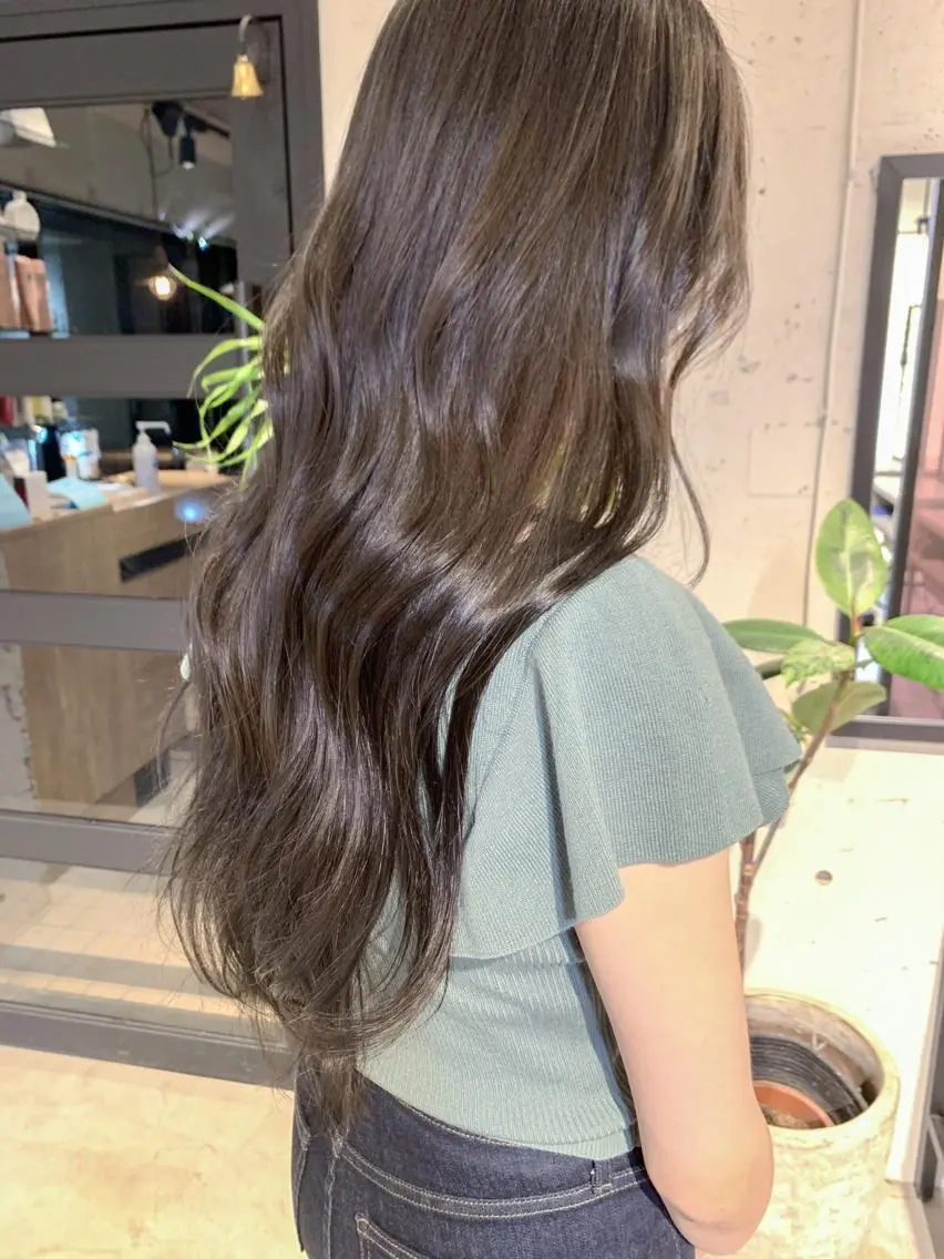 ロング カラー ヘアアレンジ ヘアカラー トリートメント yuka .のヘアスタイル