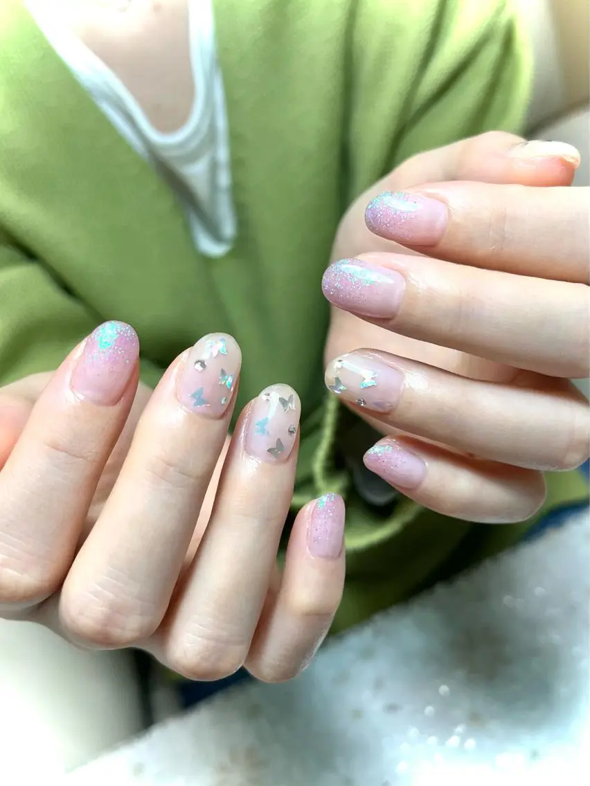 ネイル 成人式 ジェルネイル キラキラネイル 韓国ネイル パラジェル nails' it...のネイルデザイン