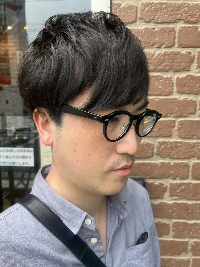 ショート カラー パーマ ヘアアレンジ メンズ キッズ ネイル マツエク・マツパ アイブロウ メンズブリーチ メンズハイライト メンズインナーカラー メンズ韓国風 ブリーチ 久木原 ゆりのヘアスタイル