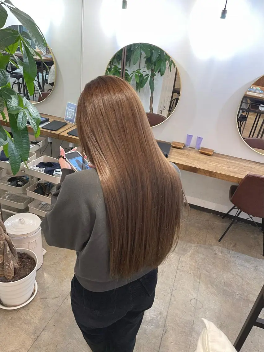 ロング カット トリートメント 艶髪カラー😊 西久保光✂️のヘアスタイル