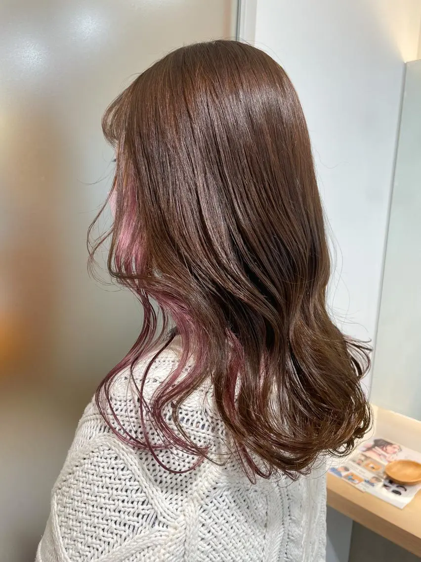 セミロング カラー ヘアカラー 佐藤 梨里花 ❤︎のヘアスタイル