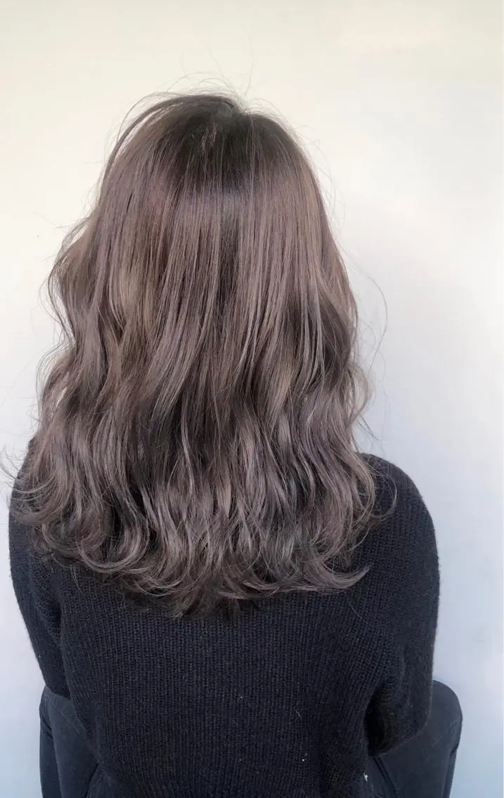 セミロング カラー ブリーチ 透明感カラー グレージュ 骨格整形カット/ ショート✂️堀夢哉のヘアスタイル