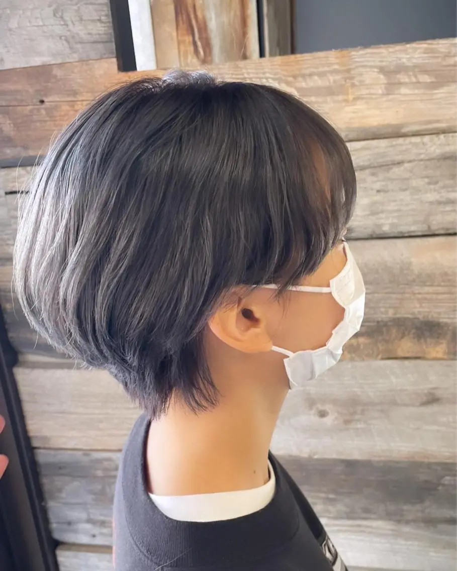 ショート パープルカラー andKおもろまち店 艶ダブルカラー✨のヘアスタイル
