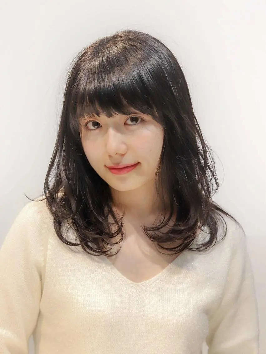 セミロング パーマ ボブ くせ毛 斜めバング 外国人風カラー 伸ばしかけ ヘアカラー トリートメント 髪質改善🌈縮毛矯正 荻原 達矢のヘアスタイル