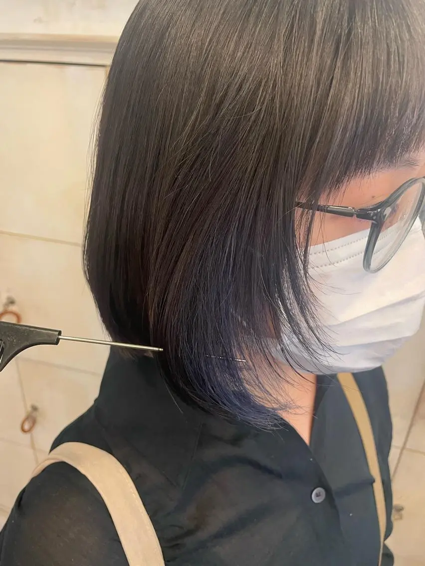ショート カラー ブルーカラー ブルーパープル インナーカラー パープルカラー 豊中/髪質改善/ レイヤーカットミヅキのヘアスタイル