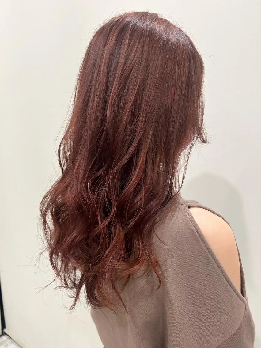セミロング ピンクブラウン 山田 香織のヘアスタイル