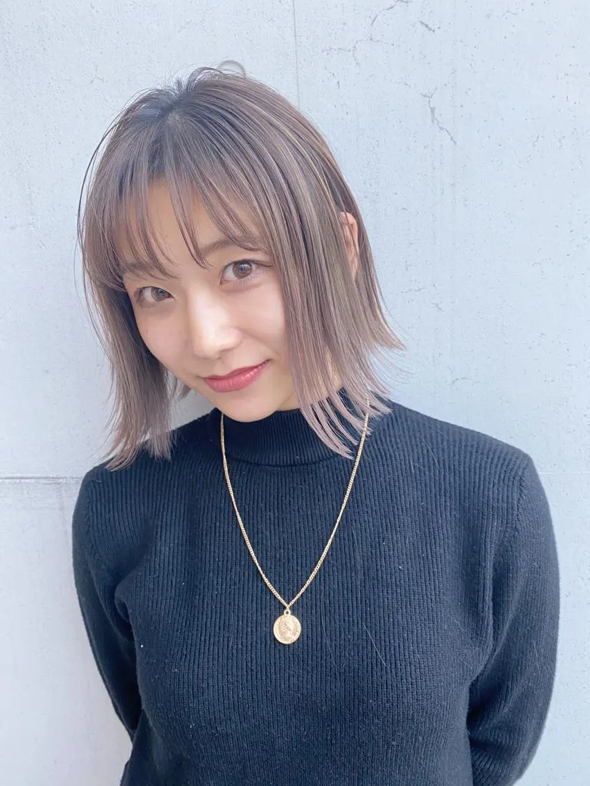 ミディアム カラー ヘアアレンジ ブリーチ ハイライトカラー ハイトーンカラー ハイライト レイヤーカット ヘアカラー ✨ハイクオリティ✨ 山本香也のヘアスタイル