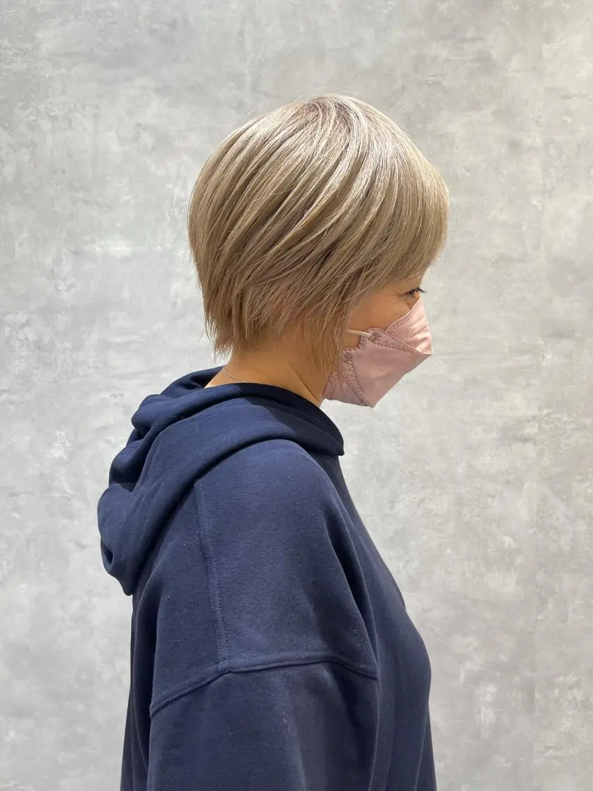 ショート カラー ブリーチ ヘアスタイルは 『キーちゃん』に!のヘアスタイル