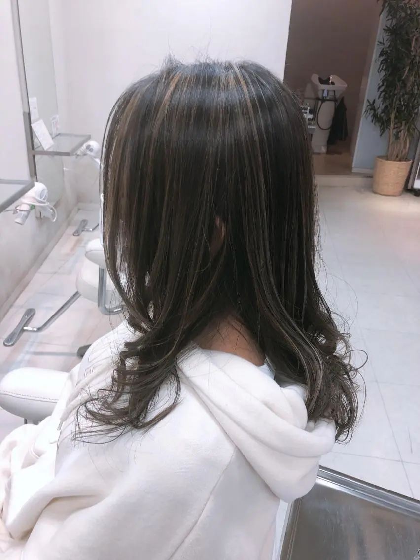 ロング カット 阿部 美咲のヘアスタイル