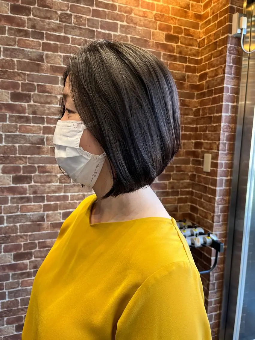 ミディアム カラー パーマ ヘアアレンジ メンズ キッズ ネイル マツエク・マツパ アイブロウ ミディアムパーマ メンズハイライト メンズパーマ ブラウンカラー ケアカラー 久木原 ゆりのヘアスタイル