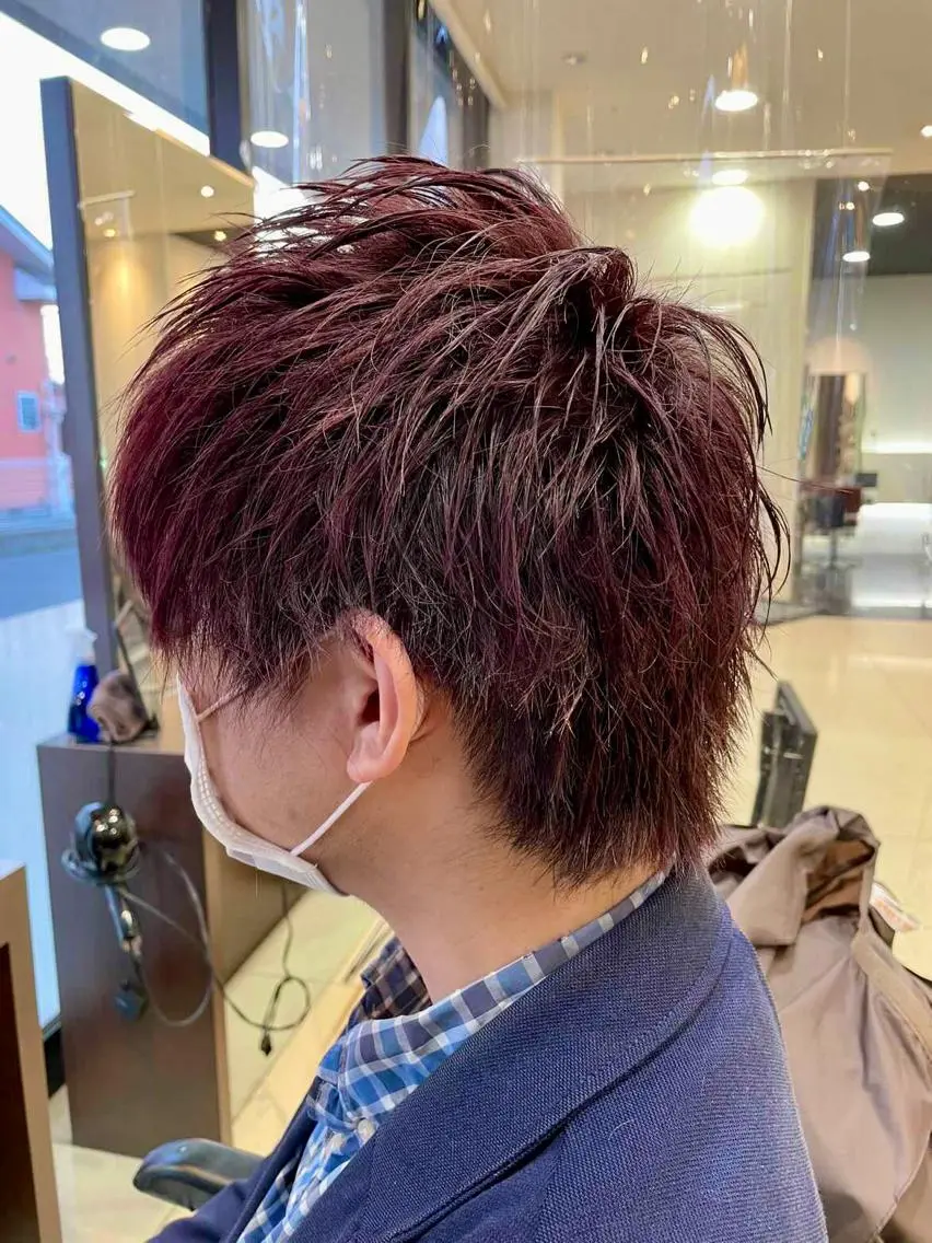 ショート カラー メンズ メンズブリーチ ブリーチ ピンクカラー レッドカラー 嶌田 沙紀のヘアスタイル