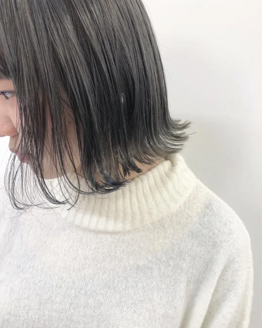 ショート カラー ニシオカ タクヤのヘアスタイル