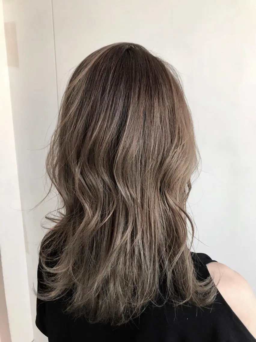 ミディアム カラー ハイライトカラー ハイライト 中塚 義人のヘアスタイル
