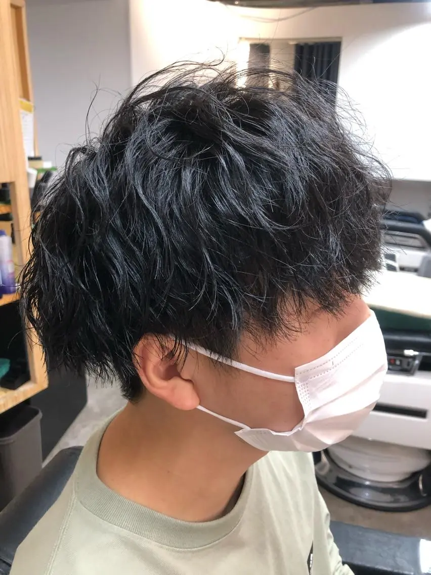 ミディアム パーマ メンズ ミディアムパーマ メンズパーマ 波巻きパーマ rilune matsuoのヘアスタイル