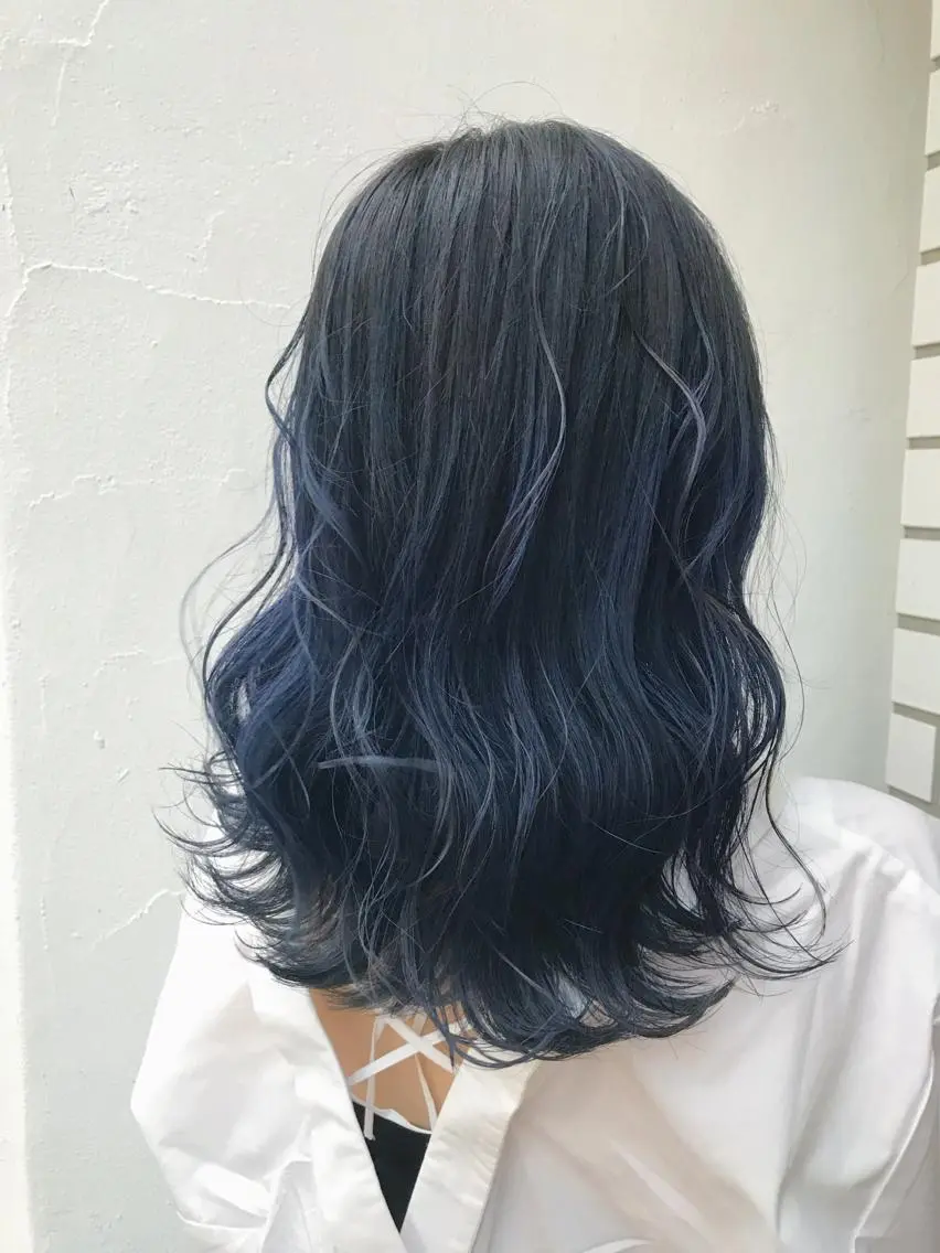 セミロング カラー バレイヤージュ レイヤーカット メンズカット特化柏駅 徒歩3分LOUのヘアスタイル