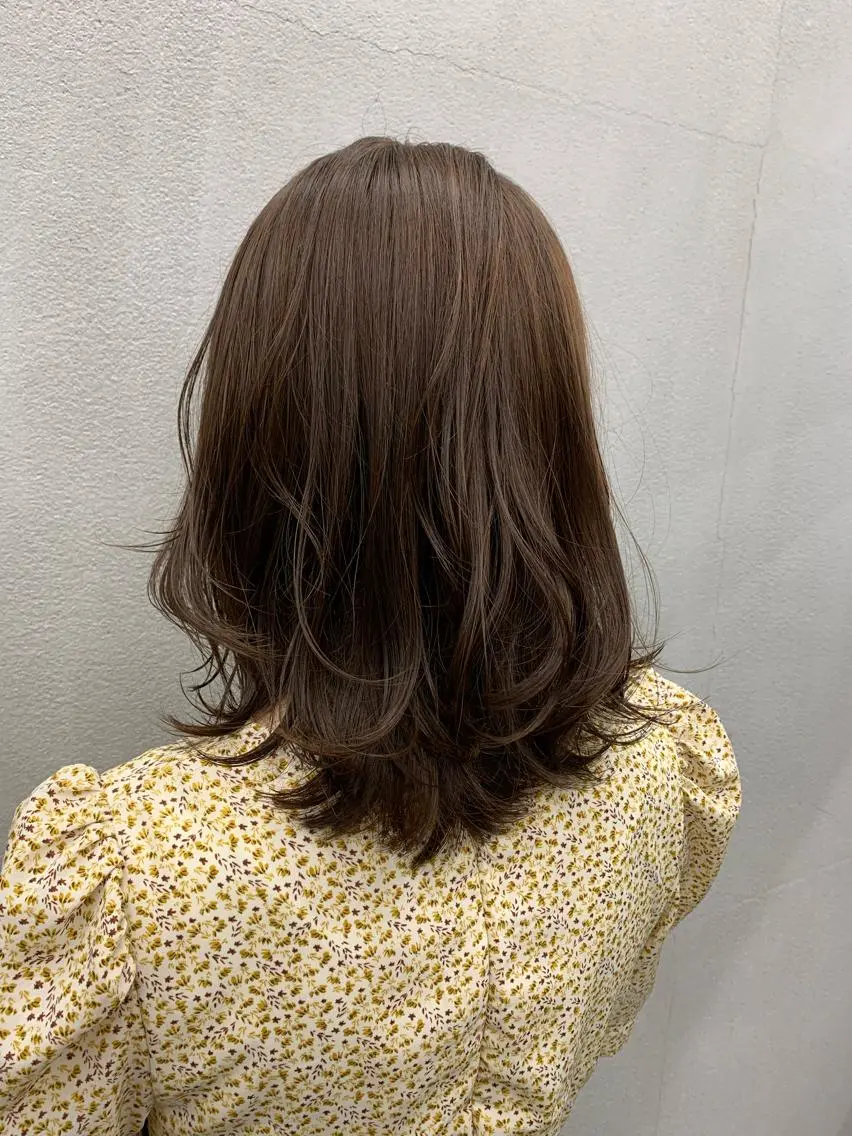 ミディアム カラー 亀田 泰生のヘアスタイル
