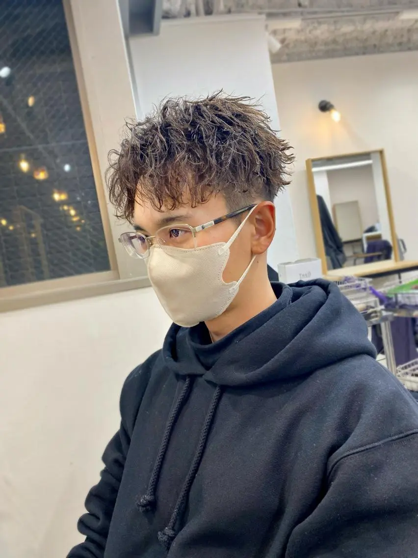 ショート カラー パーマ メンズ 渋谷【メンズ職人】 ツイスパ・メッシュのヘアスタイル