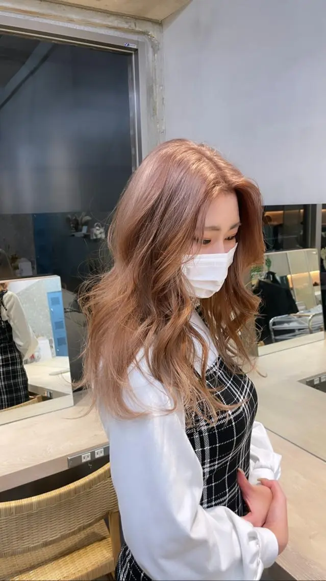 ロング カラー ベージュカラー ブロンド ブロンドベージュ ミルクティーベージュ カットモデル募集 /RIOのヘアスタイル
