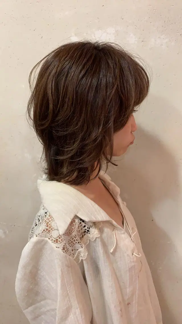 ショート カラー ハイレイヤー レイヤーカット 外ハネヘア ウルフカット 森 早希絵のヘアスタイル