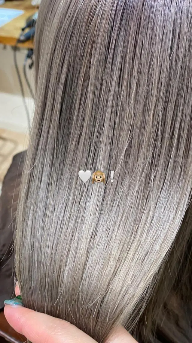 ミディアム niconail 🧣ayu 📍烏山のネイルデザイン
