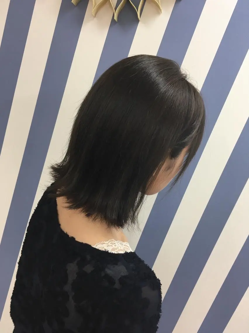 ミディアム カラー noa ノアのヘアスタイル