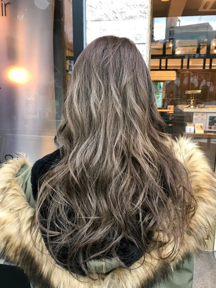 ロング カラー パーマ ヘアアレンジ ネイル マツエク・マツパ ベージュカラー ミルクティーベージュ パーソナルカラー☆ 永尾拓也のその他イメージ