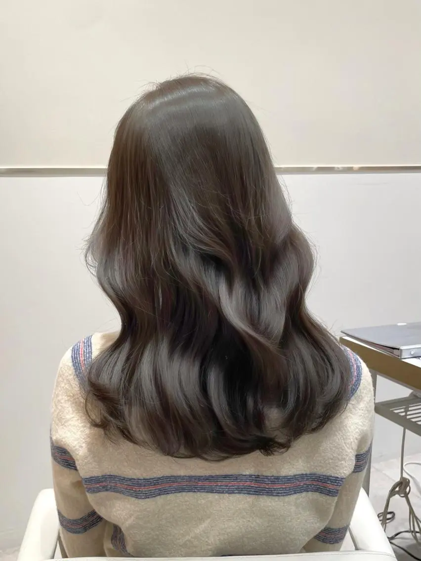 セミロング カラー ヘアアレンジ 🤎小顔レイヤー /ベージュ🤎友香のヘアスタイル