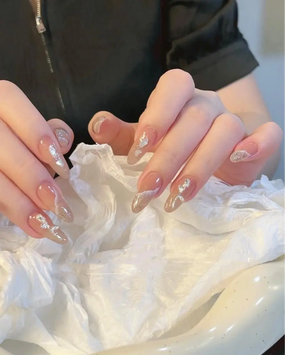 セミロング めぐみのネイルサロン スタッフ練習のネイルデザイン