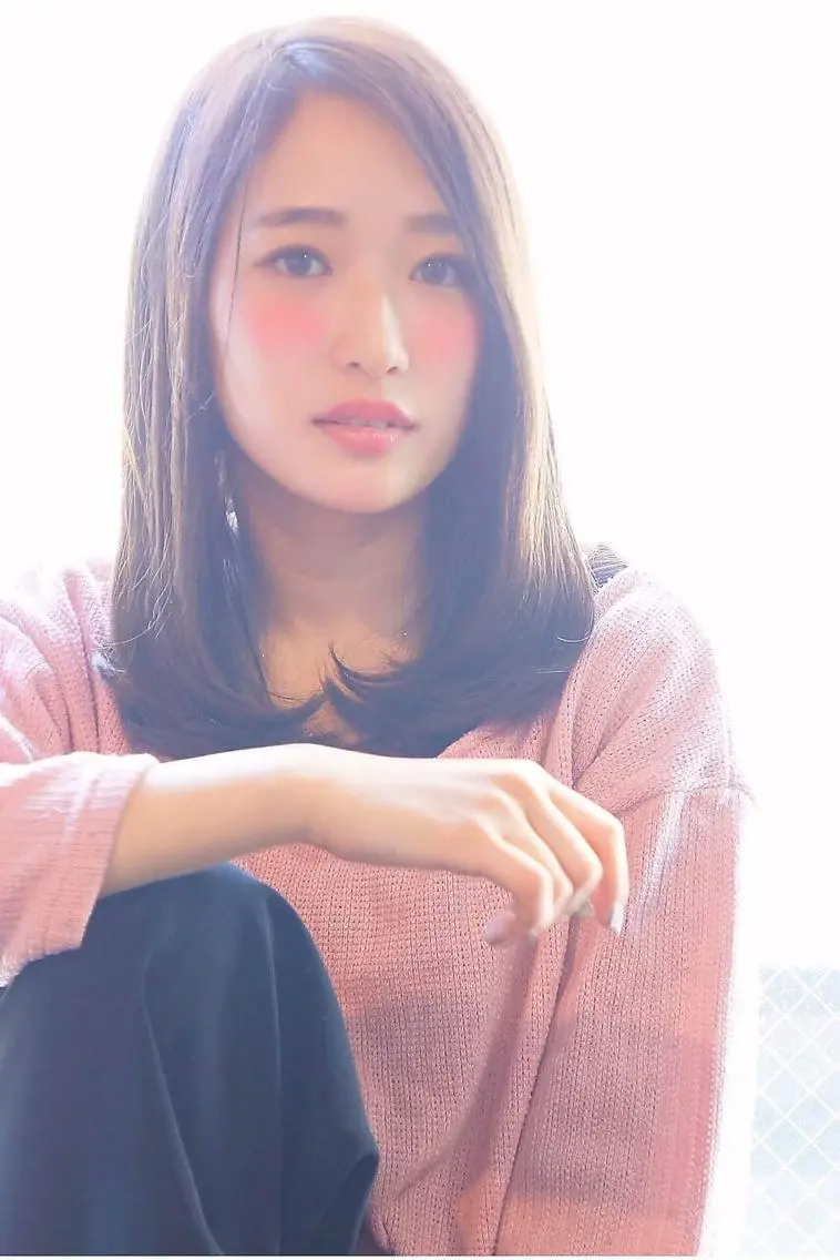 セミロング Mika Haraguchiのヘアスタイル