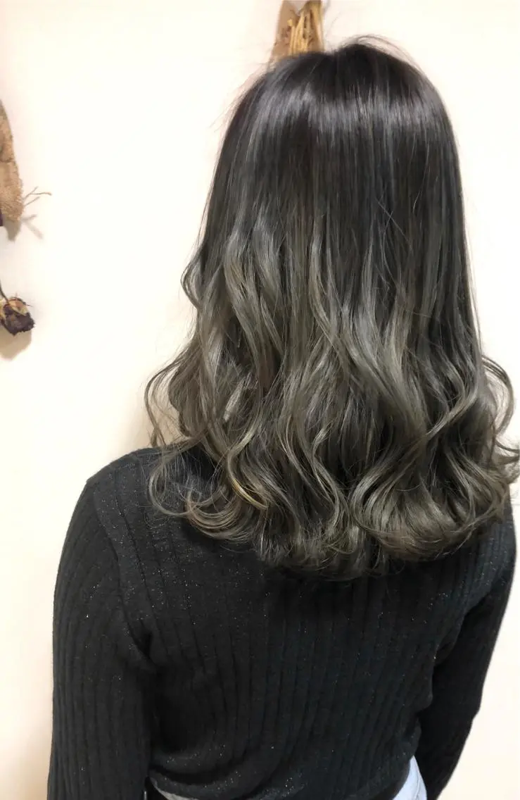 セミロング ヘアカラー 門田 恭弥のヘアスタイル