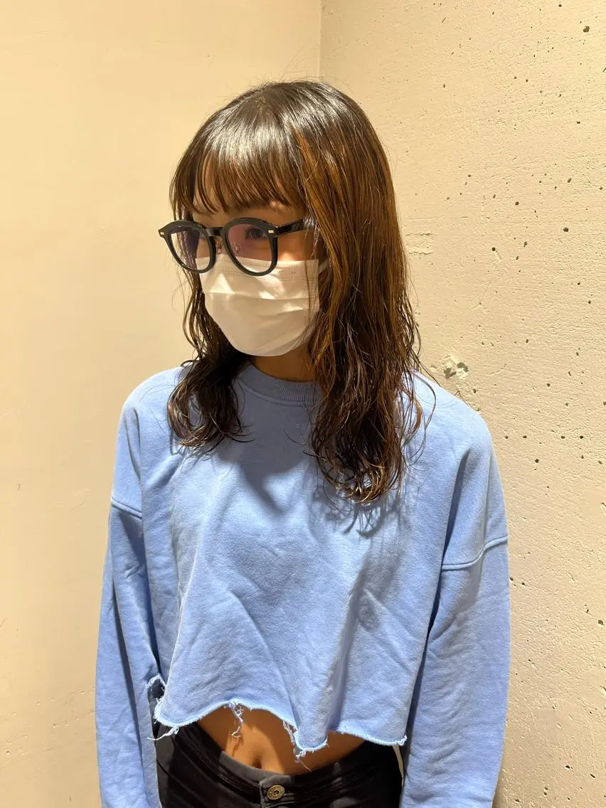 セミロング パーマ 🦩レイヤー|透明感 カラー🦩makoのヘアスタイル